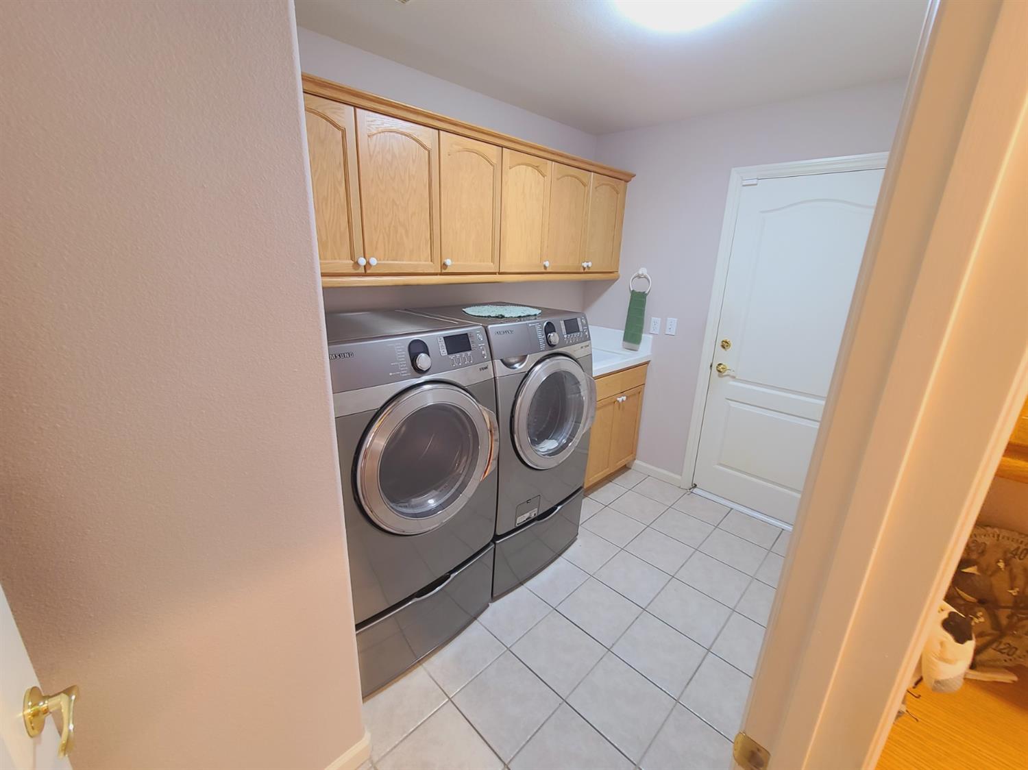 178 Twins Court, Unit 178 Reedley, CA 93654 - Photo 15 of 21 Gallery Image 15