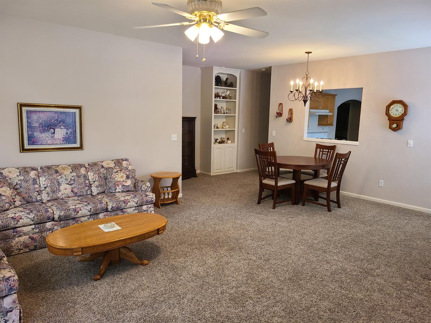 178 Twins Court, Unit 178 Reedley, CA 93654 - Photo 4 of 21 Gallery Image 4