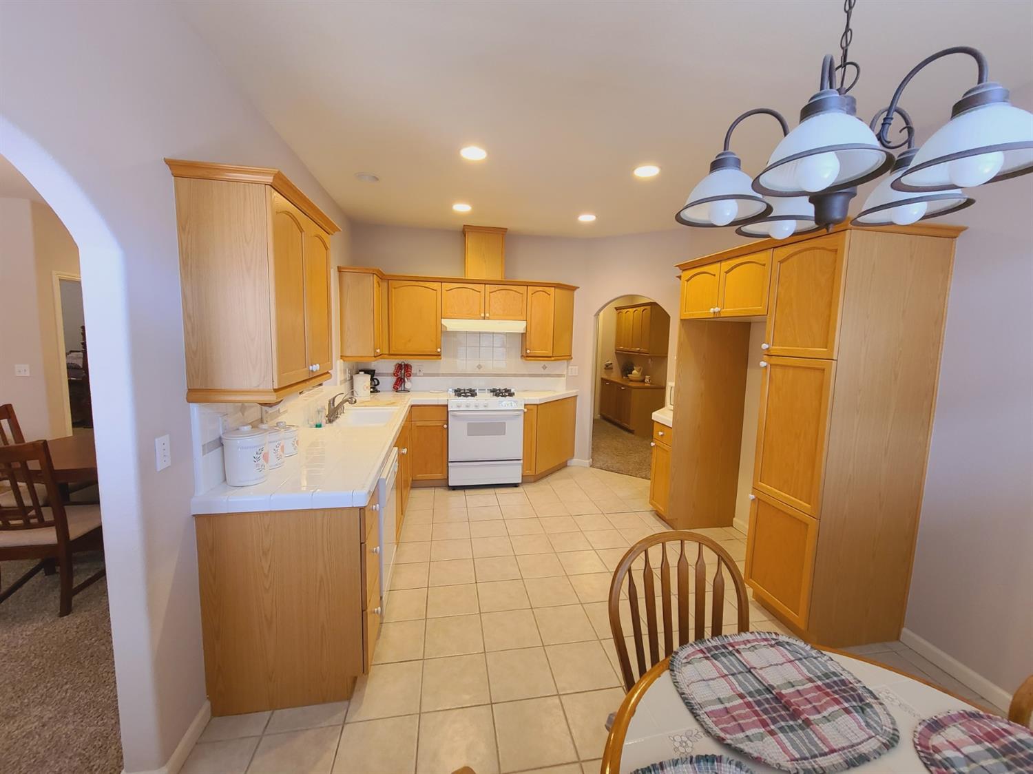 178 Twins Court, Unit 178 Reedley, CA 93654 - Photo 7 of 21 Gallery Image 7