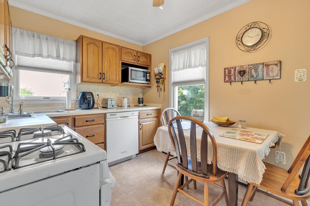 1083 Chapel Road Monaca, PA 15061 - Photo 10 of 29 Gallery Image 10