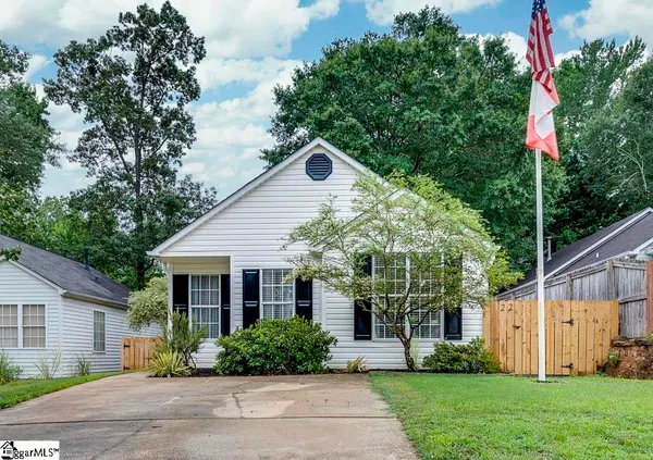 $265,000 | 22 Lantern Lane, Greer, SC 29651