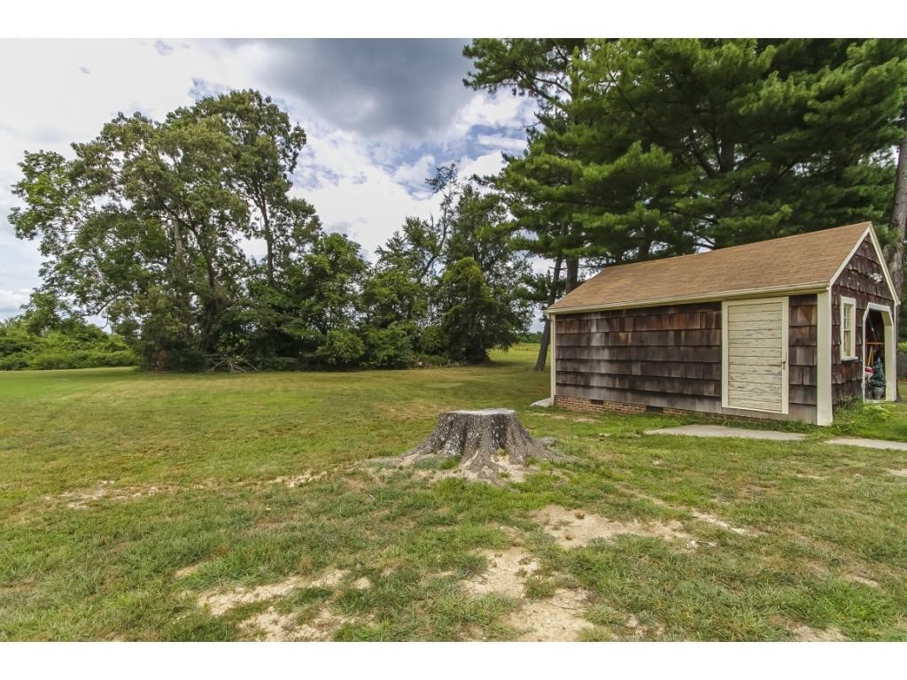 159 Boone Road Burlington, NC 27217 - Photo 4 of 17 Gallery Image 4