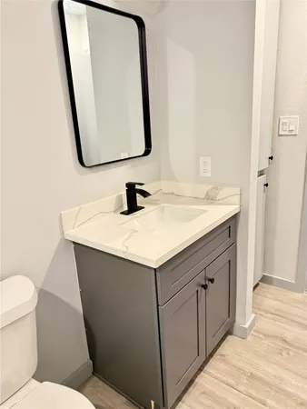 $1,750 | 210 North Mattson Street, West Columbia, TX 77486
