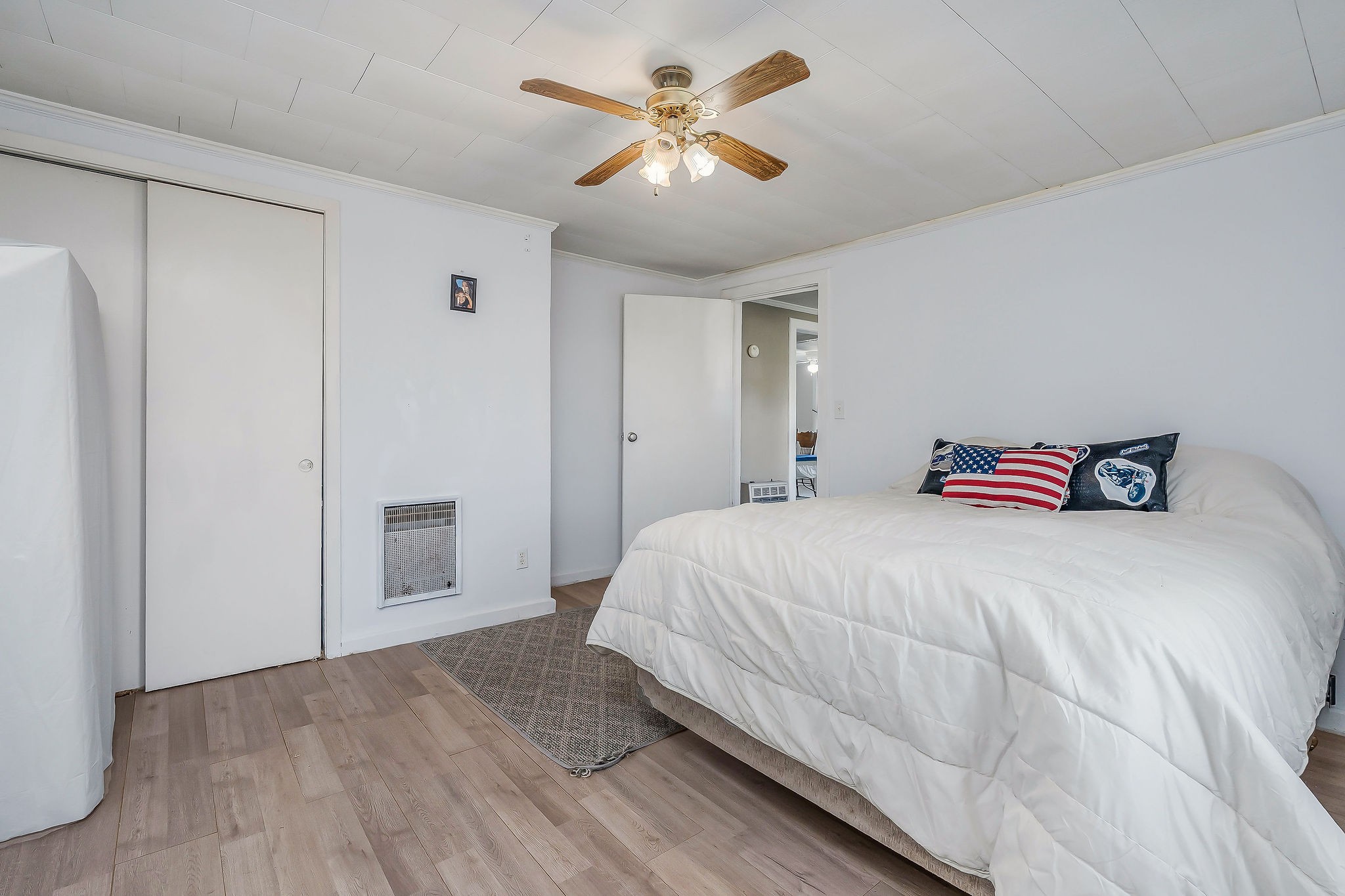 2634 Pine Grove Road Spencer, TN 38585 - Photo 19 of 33 a bedroom with a bed and a ceiling fan