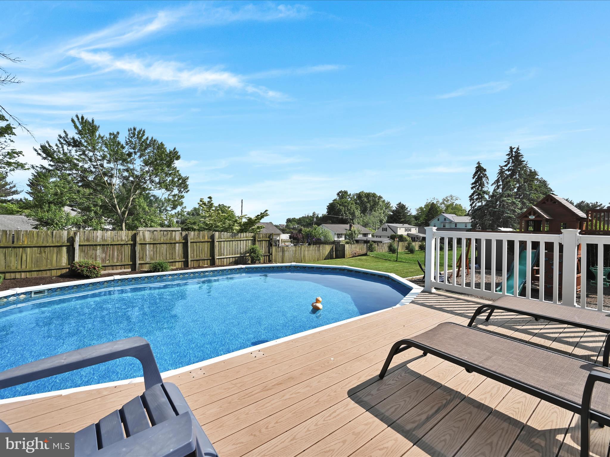 397 Jay Lane Mountville, PA 17554 - Photo 25 of 32 swimming pool