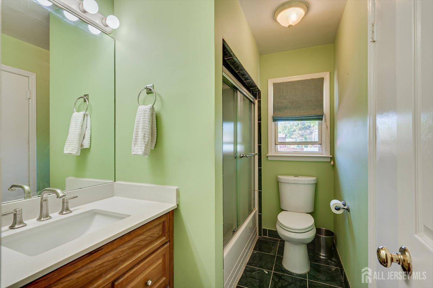 27 Eileen Way Edison, NJ 08837 - Photo 33 of 42