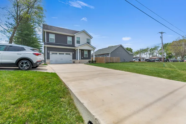 $295,000 | 1307 Hugh Hunter Road, Oak Grove, KY 42262
