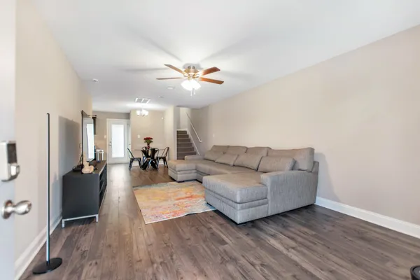 $295,000 | 1307 Hugh Hunter Road, Oak Grove, KY 42262
