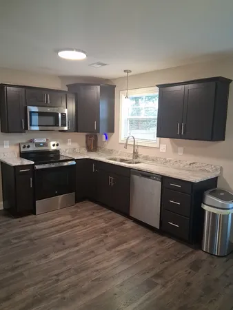 $295,000 | 1307 Hugh Hunter Road, Oak Grove, KY 42262