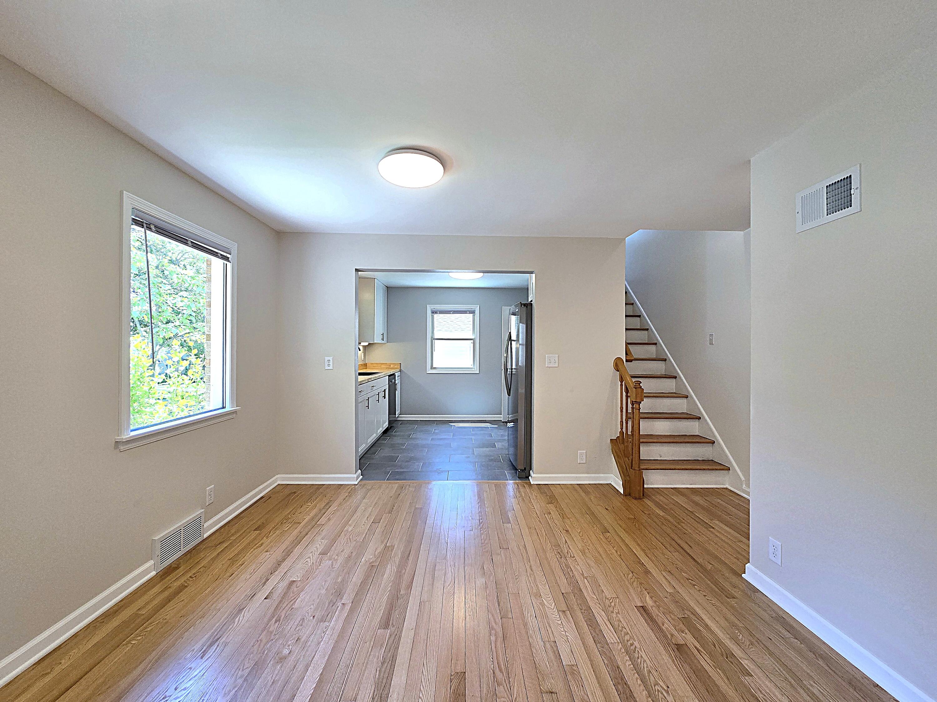 4445 South Burrell Street Milwaukee, WI 53207 - Photo 8 of 44 Dining Room