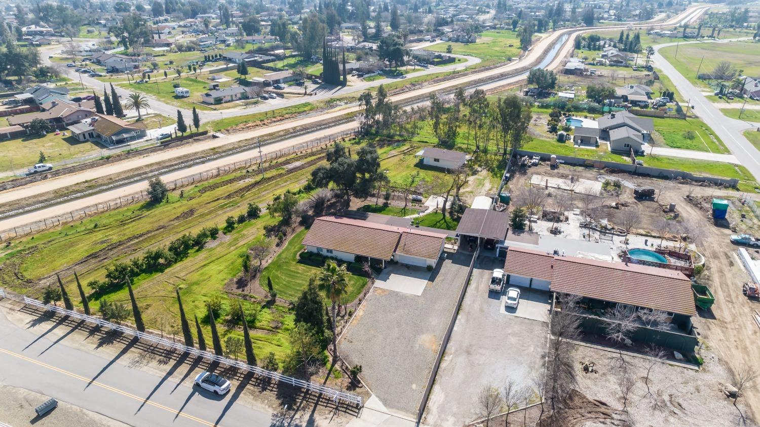25540 Lynn Place, Unit B Madera, CA 93638 - Photo 36 of 37 a picture of a table with chairs