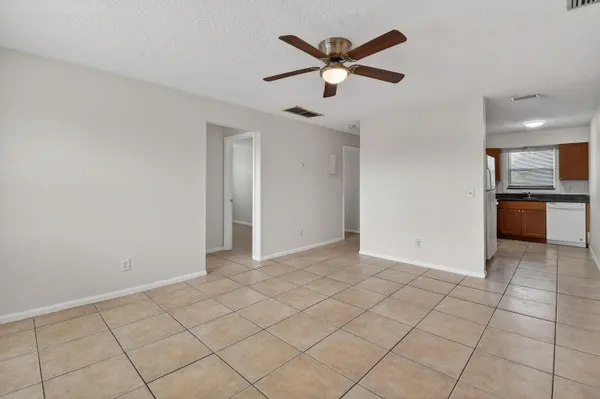 $1,950 | 1618 West 26th Court, Unit D, Riviera Beach, FL 33404