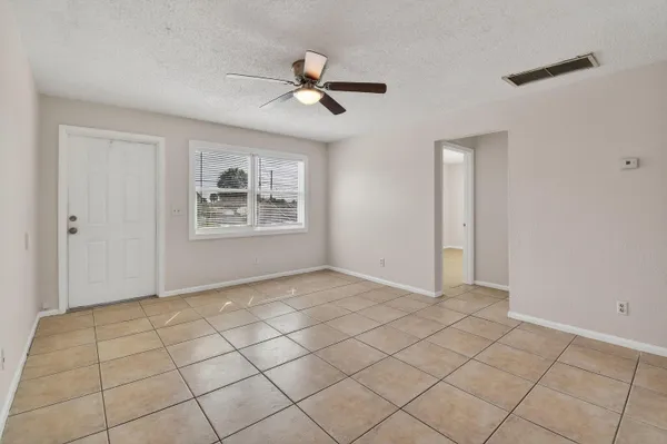 $1,950 | 1618 West 26th Court, Unit D, Riviera Beach, FL 33404