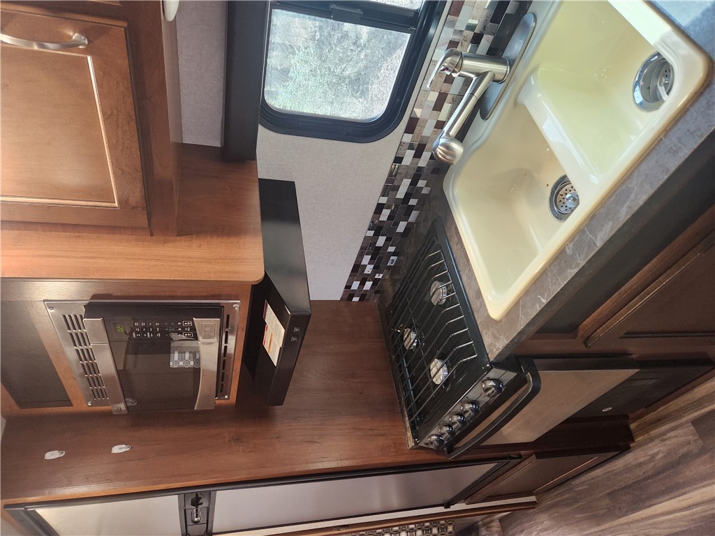 315 Fairplay Road Townville, SC 29689 - Photo 4 of 10