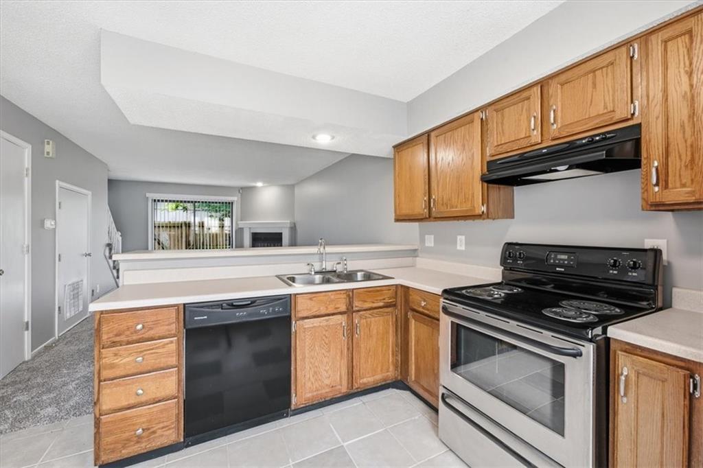 727 Southwest Liggett Road, Unit B Blue Springs, MO 64015 - Photo 6 of 19