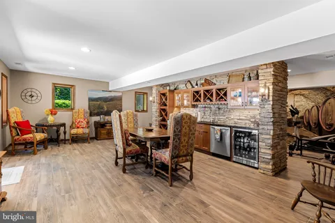 $1,100,000 | 4 Brickford Lane, Baltimore, MD 21208