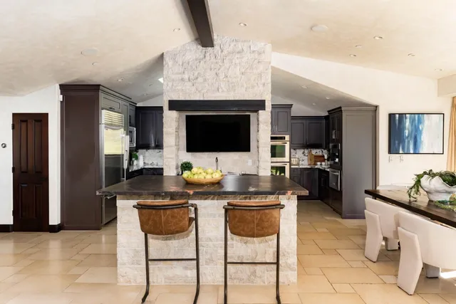 $6,988,000 | 40 Tagus Court, Portola Valley, CA 94028