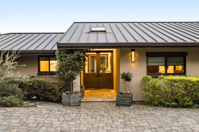 $6,988,000 | 40 Tagus Court, Portola Valley, CA 94028