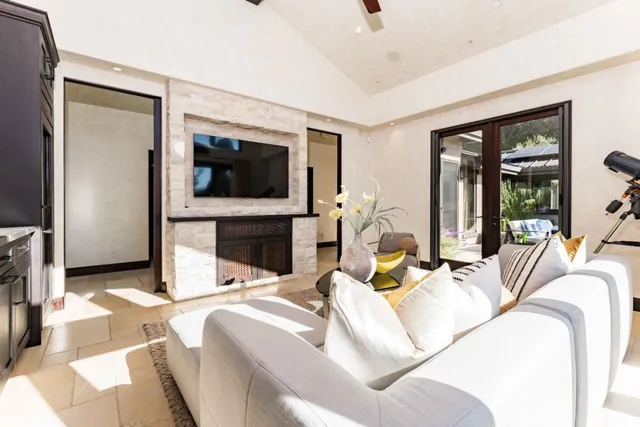 $6,988,000 | 40 Tagus Court, Portola Valley, CA 94028