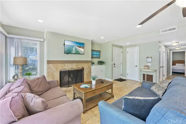 $6,000 | 119 46th Street, Newport Beach, CA 92663