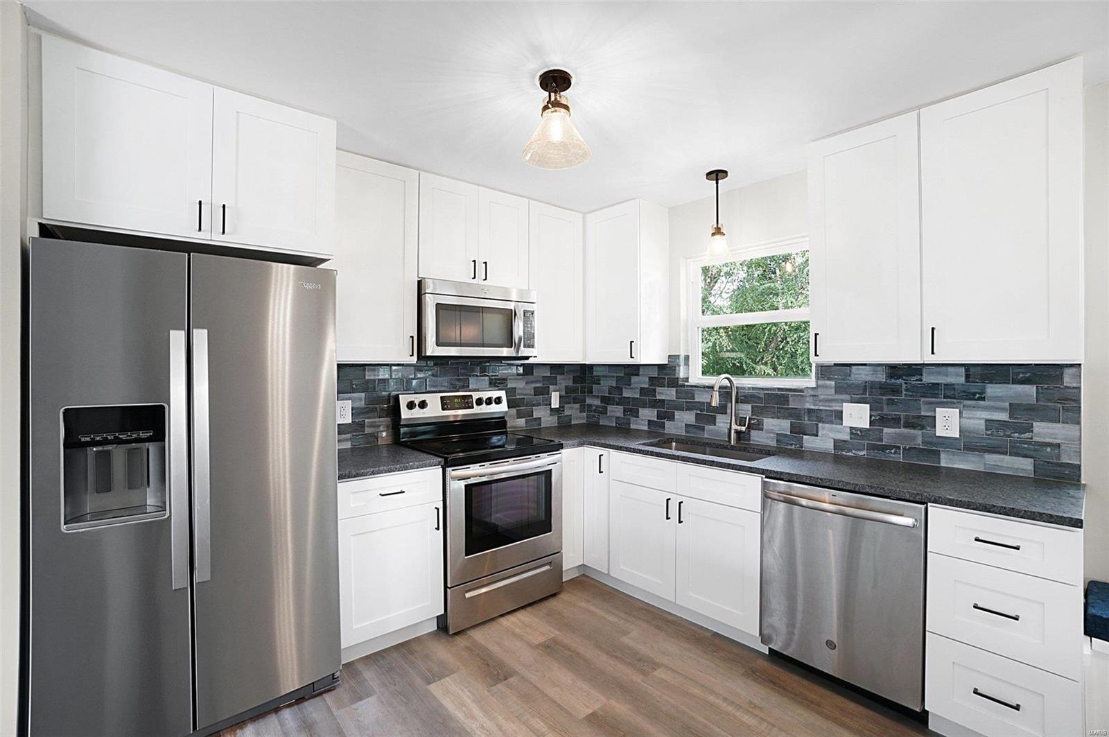 4121 McClay Road St. Charles, MO 63304 - Photo 8 of 21