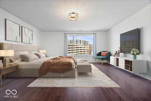 $770,000 | 333 Massachusetts Avenue, Unit 401, Indianapolis, IN 46204