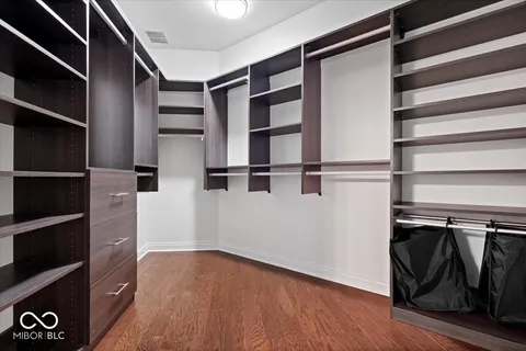 $770,000 | 333 Massachusetts Avenue, Unit 401, Indianapolis, IN 46204