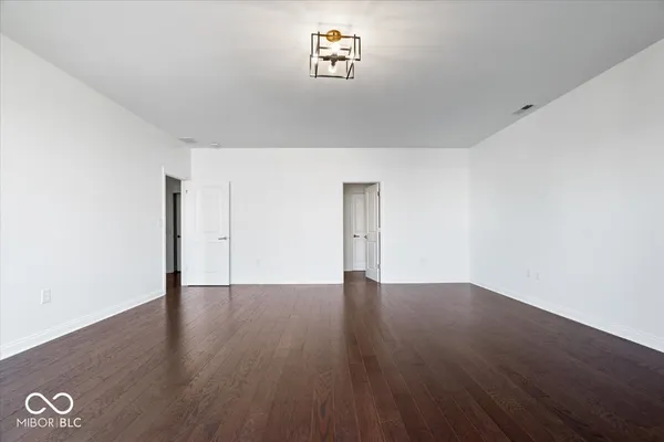 $770,000 | 333 Massachusetts Avenue, Unit 401, Indianapolis, IN 46204