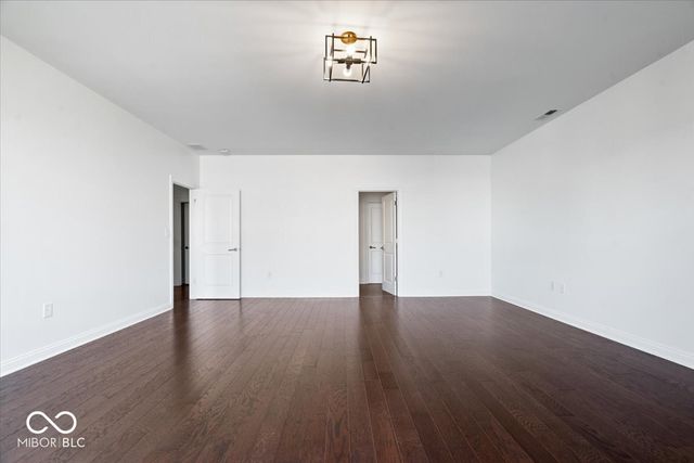 $770,000 | 333 Massachusetts Avenue, Unit 401, Indianapolis, IN 46204