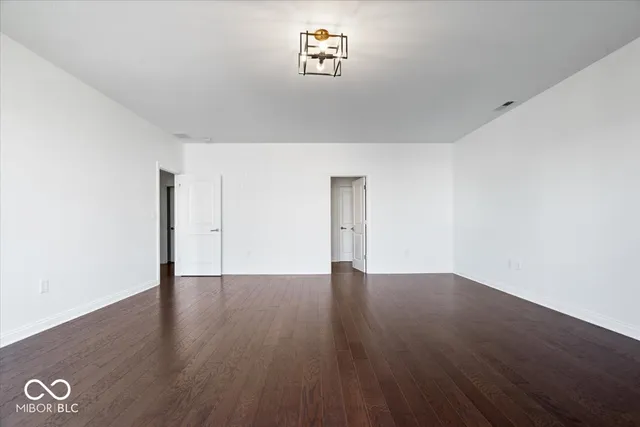 $770,000 | 333 Massachusetts Avenue, Unit 401, Indianapolis, IN 46204