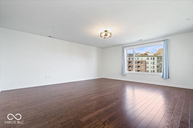 $770,000 | 333 Massachusetts Avenue, Unit 401, Indianapolis, IN 46204