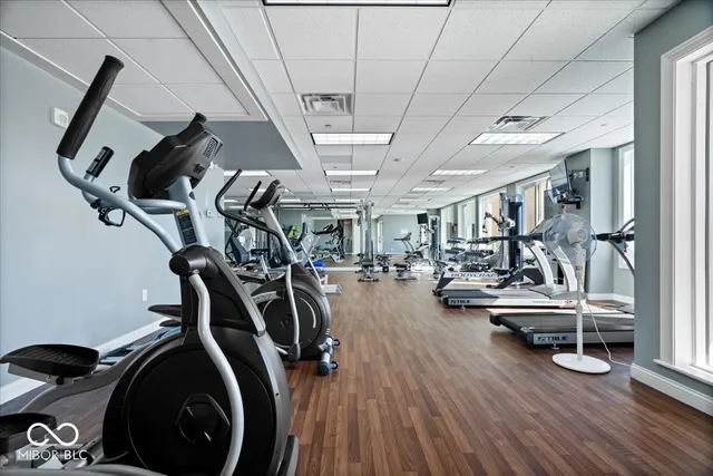 $770,000 | 333 Massachusetts Avenue, Unit 401, Indianapolis, IN 46204