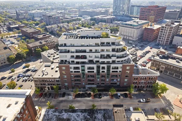 $770,000 | 333 Massachusetts Avenue, Unit 401, Indianapolis, IN 46204