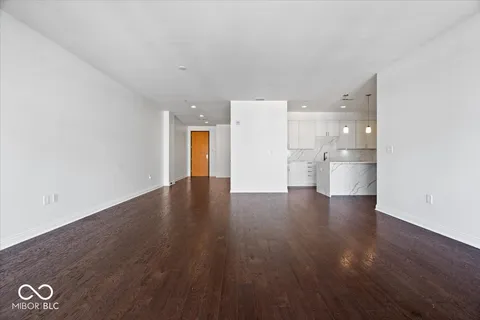 $770,000 | 333 Massachusetts Avenue, Unit 401, Indianapolis, IN 46204