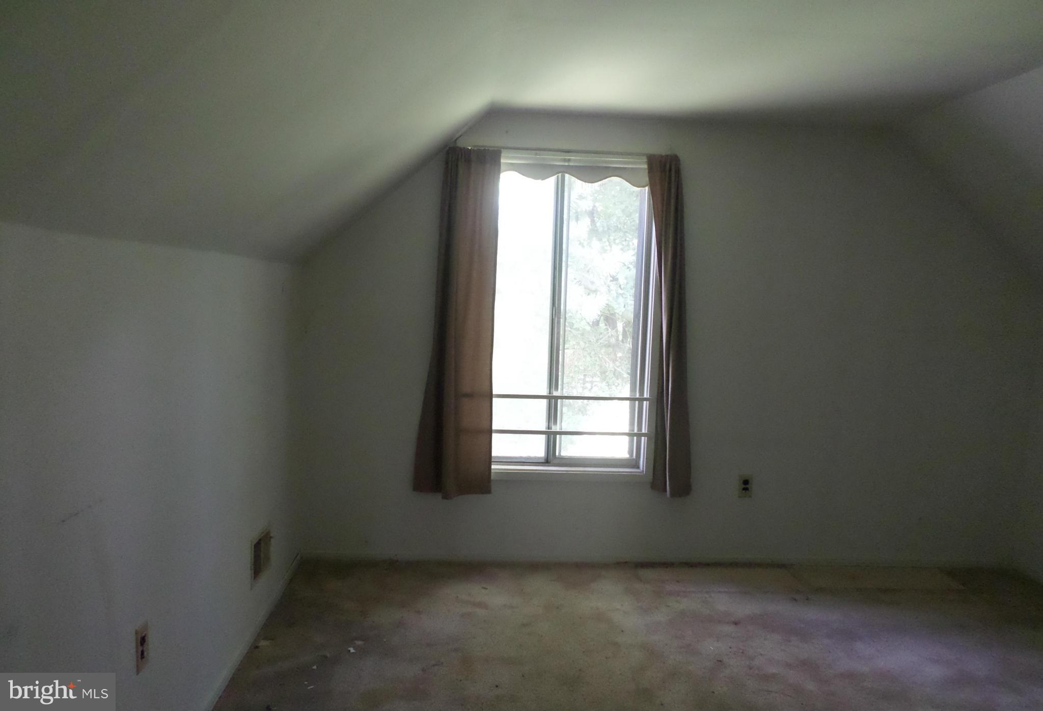 10102 Stoneybrook Drive Silver Spring, MD 20910 - Photo 11 of 16 Bedroom