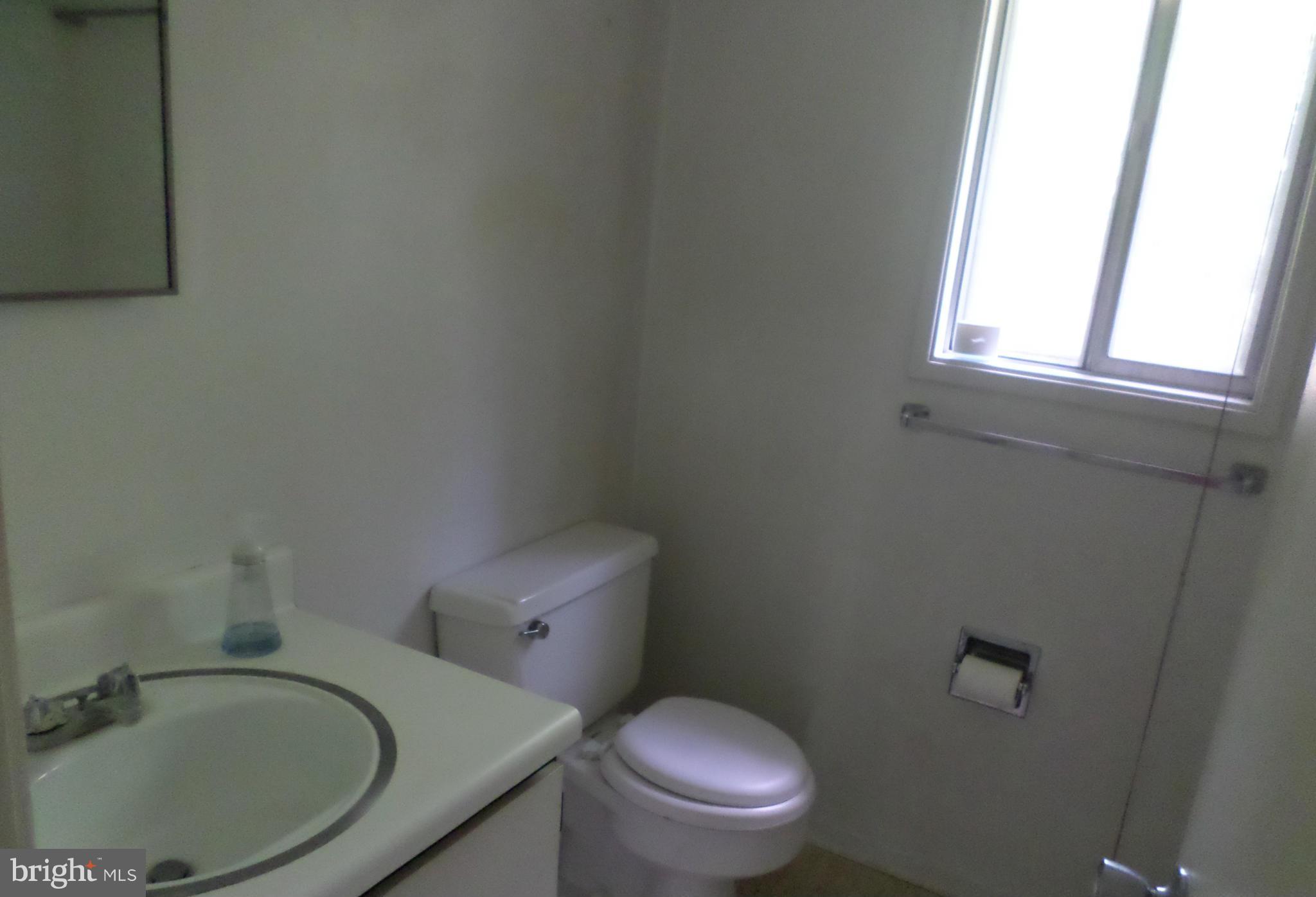 10102 Stoneybrook Drive Silver Spring, MD 20910 - Photo 10 of 16 Bath