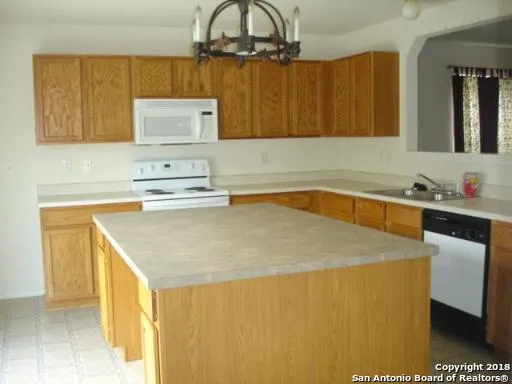 $1,695 | 318 Mallow Grove, San Antonio, TX 78253