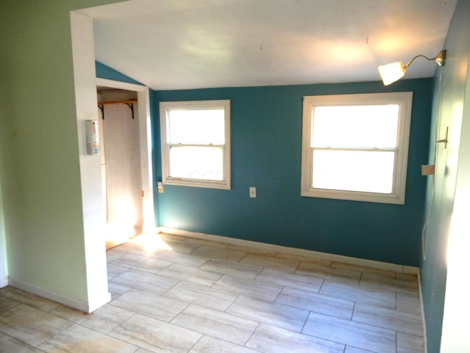 7096 Columbus Road Mount Vernon, OH 43050 - Photo 4 of 24 2026-09-15 001 024