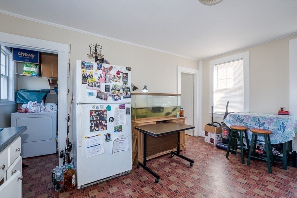 688 Common Street Walpole, MA 02081 - Photo 19 of 32 Gallery Image 19