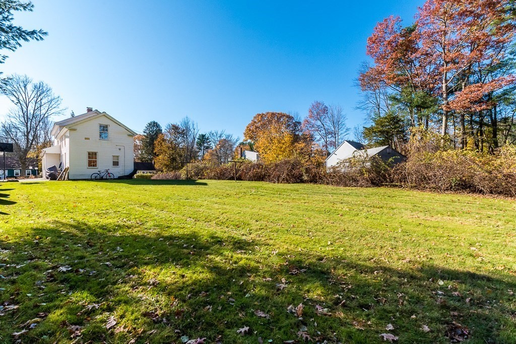 688 Common Street Walpole, MA 02081 - Photo 3 of 32 Gallery Image 3
