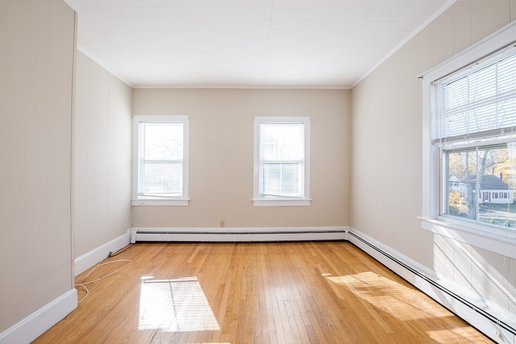 688 Common Street Walpole, MA 02081 - Photo 6 of 32 Gallery Image 6
