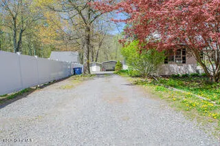 $599,999 | 32 Valk Road, Saugerties, NY 12477