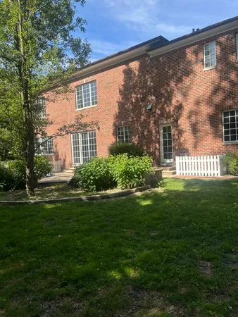$2,800,000 | 73 Locust Road, Winnetka, IL 60093