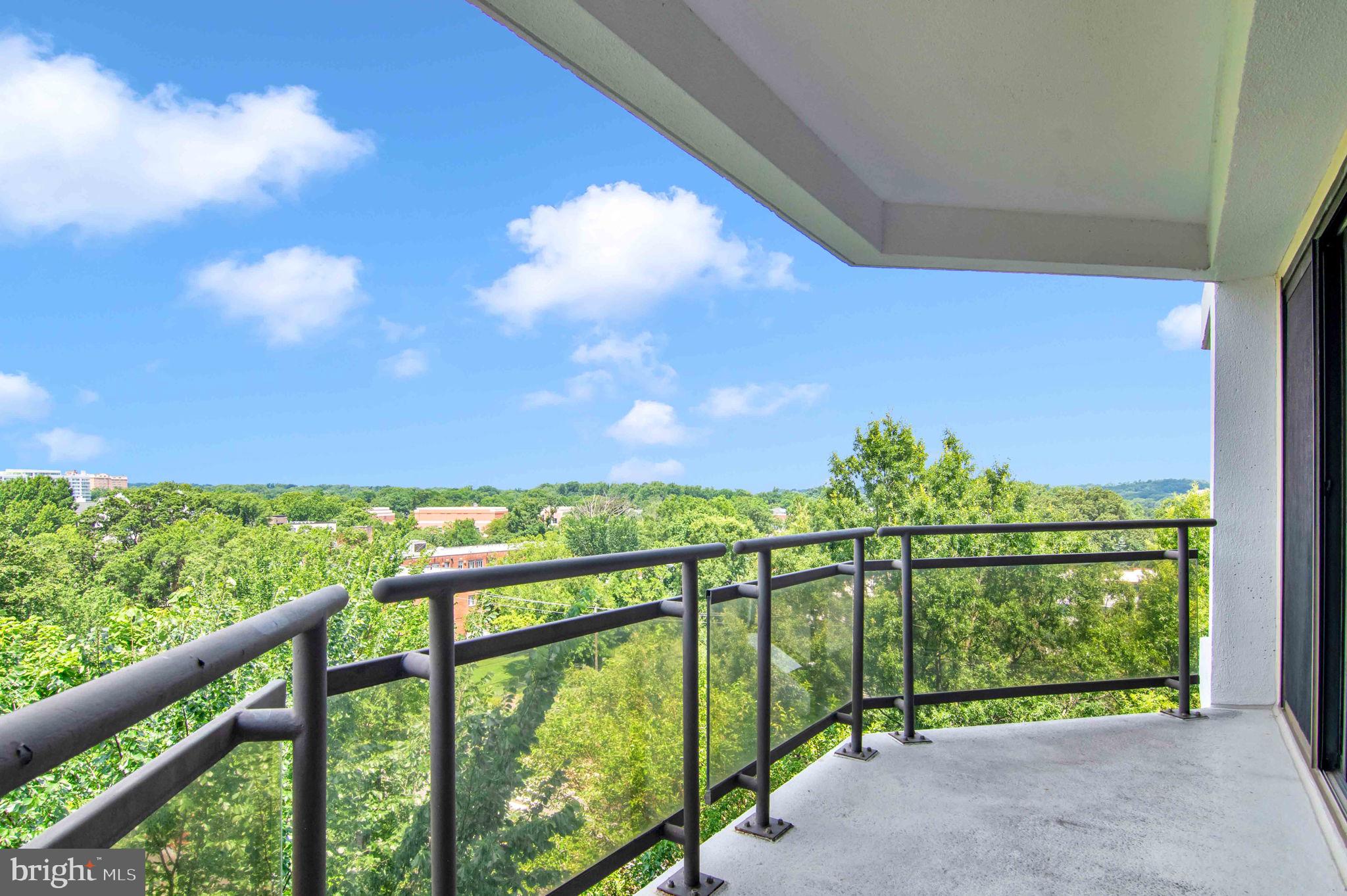 1530 Key Boulevard, Unit 715 Arlington, VA 22209 - Photo 14 of 41 a view of outdoor with green space