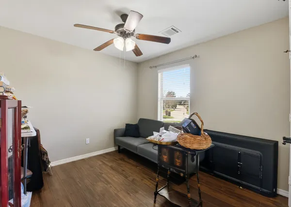 $1,975 | 102 Golfview Court, Montgomery, TX 77356