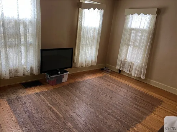 $155,000 | 221 Park Avenue, Oneida, NY 13421