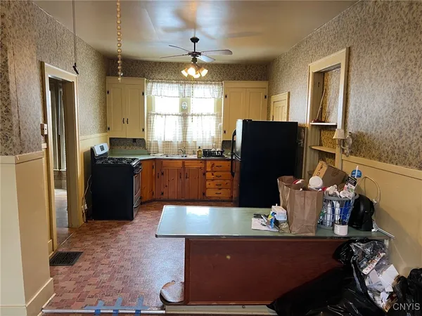 $155,000 | 221 Park Avenue, Oneida, NY 13421