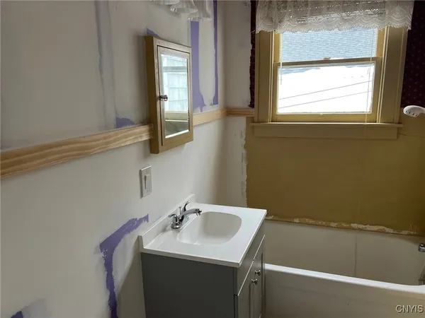 $155,000 | 221 Park Avenue, Oneida, NY 13421