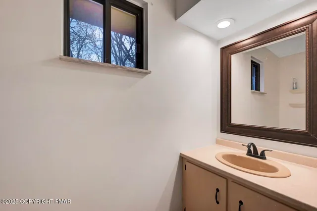 $364,900 | 319 Whispering Hills Drive, East Stroudsburg, PA 18301