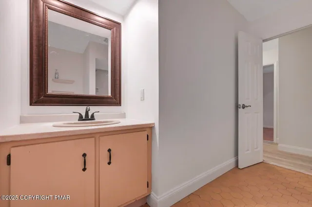 $364,900 | 319 Whispering Hills Drive, East Stroudsburg, PA 18301